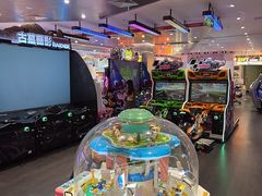 -反斗乐园π·电玩·高空拓展·蹦床(龙华天虹店)