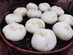 -舒小笼松针小笼包