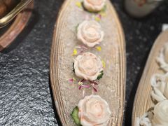 -得意咚瓜·顺德鱼生·冬瓜火锅(深圳首店)