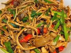 -老唐三下锅 ·张家界地标美食(溪布街店)