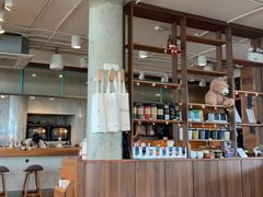 -ROAST coffee & eatery
