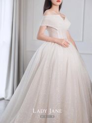 -Lady  Jane高端婚纱礼服馆