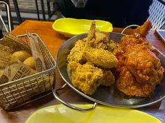 -BHC炸鸡(明洞总店)
