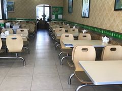 大堂-一城一面兰州纯汤牛肉面