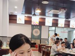 -香辉食馆(新兴路店)