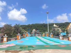 -平湖九龙山乐满地水上乐园