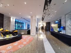 -上海虹桥西郊假日酒店