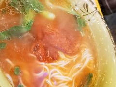 红烧大排面-京城小江南·土菜馆·蒸白鱼(东四十条店)