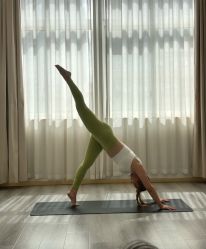 -亚太瑜伽普拉提学院