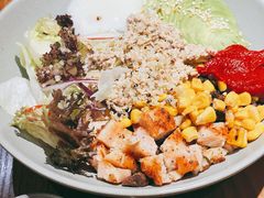 -POKEE VIA&Brunch·维娅(重庆来福士店)