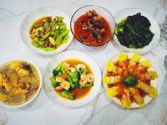 -乐禧母婴全自营月嫂(宝山店)