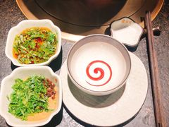 -湊湊火锅·茶憩(新中关购物中心店)