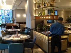 -港丽餐厅(高德置地店)