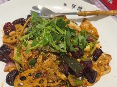 -拿渡·水煮鱼麻辣香锅(王府井奥莱·香江小镇店)