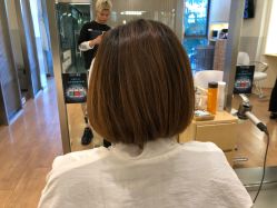 -简法造型·品牌形象店