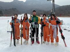 -济南卧虎山滑雪场