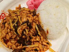 鱼香肉丝饭-阳阳中国饭(北京荟聚店)