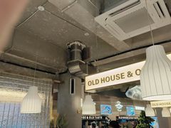-老房老舍重庆火锅(假日城市店)