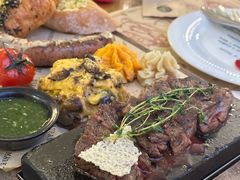-Mark&Mars Restaurant