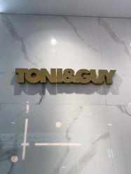 -托尼盖·烫发·染发·专业店