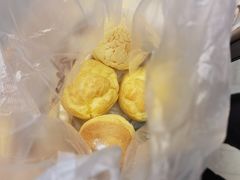 酥皮泡芙-麦香村蛋糕面包(华东路店)