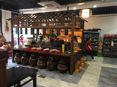 -黄桷树曹家私房菜(江与城店)