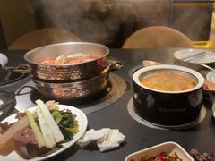 -钱小奴海鲜自助黑金店(杭州滨江龙湖店)