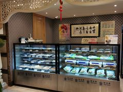 面包甜点陈列柜-洪长兴(广西北路店)