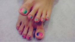 韩国美眉的彩虹丫丫-甲壳儿美甲美睫