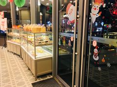 面包甜点陈列柜-面包新语(吾悦国际广场店)