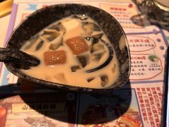-哥老官重庆美蛙鱼头(龙湖杭州金沙天街店)