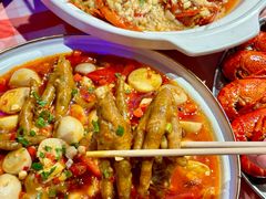 -肥小宝·金牌油焖大虾(襄阳龙虾地标店)