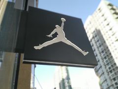 -Air Jordan(世贸天阶店)