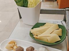 -润园四季椰子鸡火锅(卓越INTOWN店)