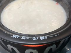 -洪氏嗨捞·广东猪肚鸡·椰子鸡火锅(西咸万象城店)
