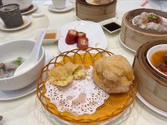 黄金沙翁球-兴悦酒家(保利克洛维店)