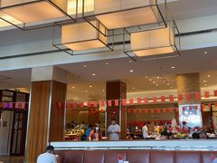 -亚龙湾希尔顿自助餐厅·海鲜·烧烤·沙滩BBQ·现场乐队