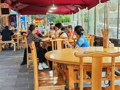 -大众跷脚牛肉馆·非遗传承单位(峨眉山店)