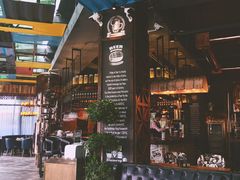 大堂-爱啤精酿·民谣酒馆(滨江店)