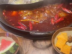 -萍姐火锅·公路夜市(武汉首店)