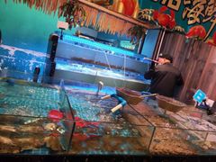 -领鲜活海鲜榴莲自助火锅(东门店)