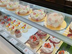 -花花卷卷·鲜食蛋糕(静安久光百货店)