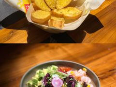 蒜香黄油法包-秀·爱尔兰餐吧(上海路店)