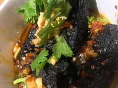 -黑色经典臭豆腐·湖南特产(坡子街特产局店)