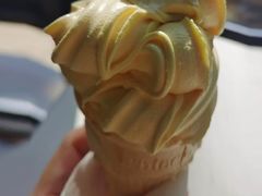 甜品站山茶花风味圆筒-麦当劳(朝阳北路店)