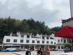 -罗田大别山峡谷漂流