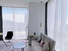 -大连星海皇冠假日酒店