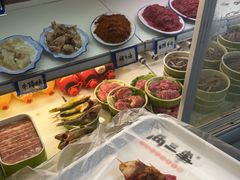 -两三事小郡肝串串香火锅(桂庙店)