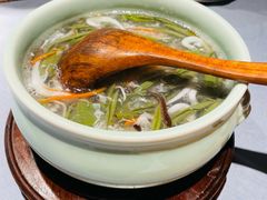 -吴越荣记苏州菜·松鼠桂鱼 100% 活鱼现做(月光码头店)