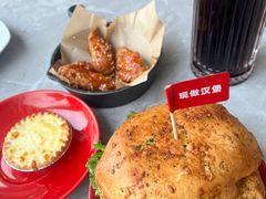 -必胜客(威高广场店)